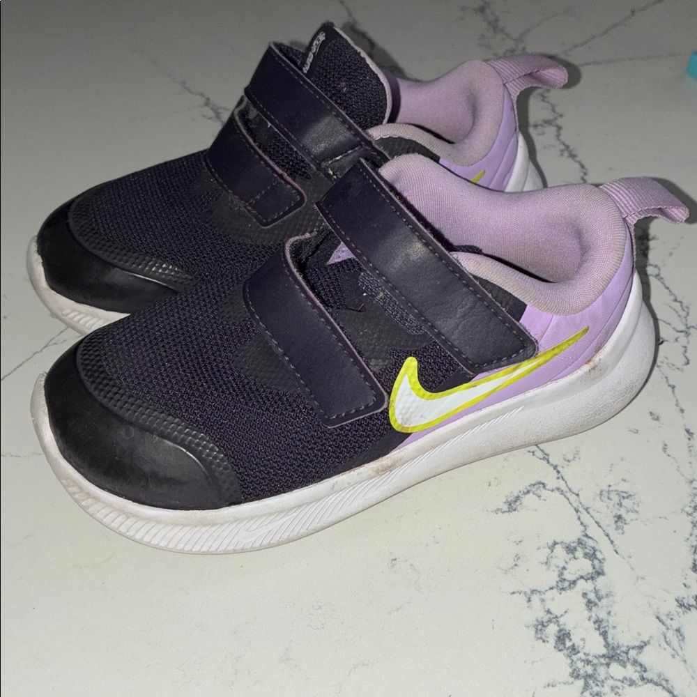 Nike Black and Purple Sneakers Sleek Design